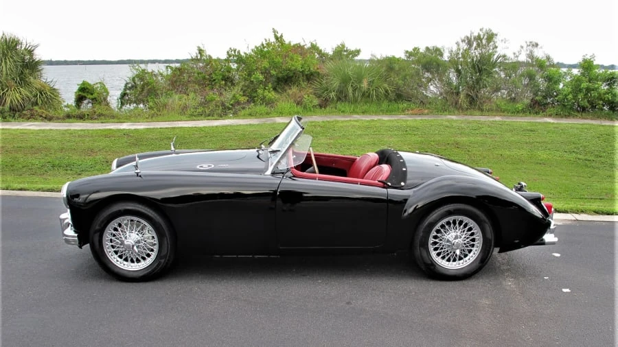 1960 MG MGA 1600 - Image 2 of 11