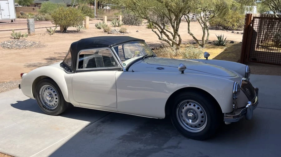 1960 MG MGA 1600 - Image 2 of 19