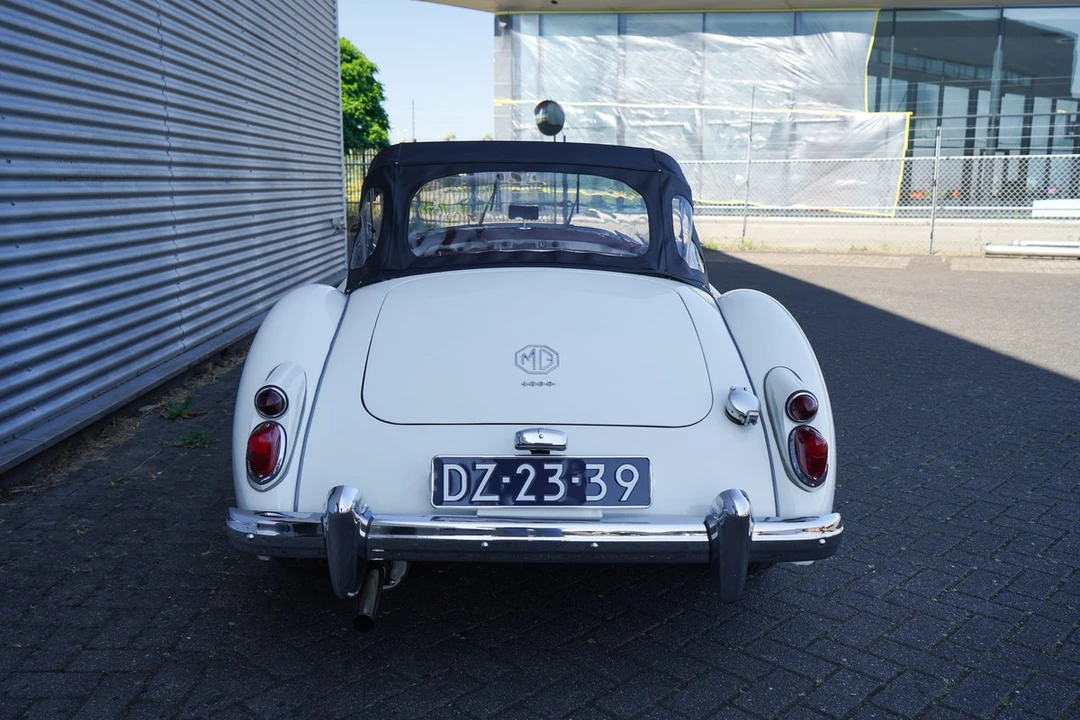 1960 MG MGA 1600 - Image 16 of 30