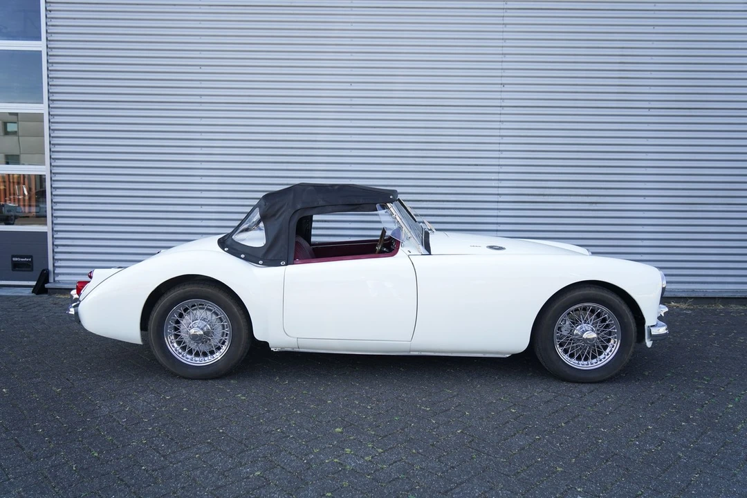 1960 MG MGA 1600 - Image 14 of 30
