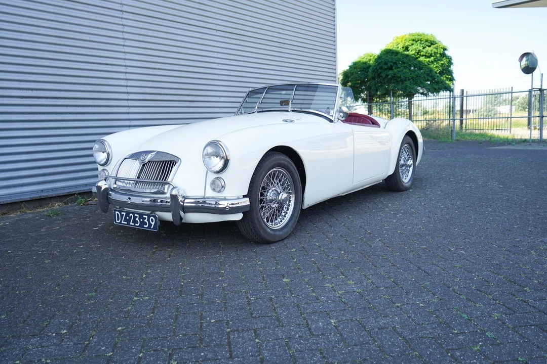 1960 MG MGA 1600 - Image 2 of 30