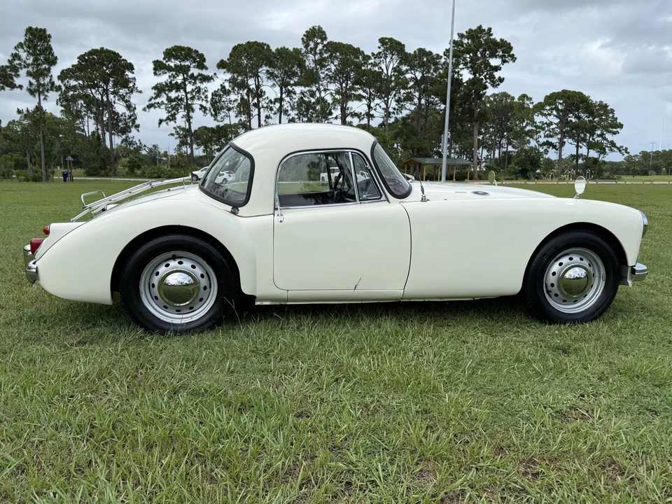 1960 MG MGA 1600 - Image 14 of 31