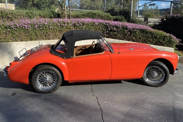 1960 MG MGA 1600 - Image 2 of 7