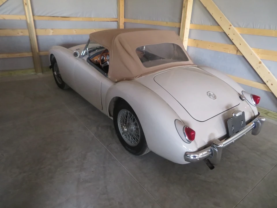 1960 MG MGA - Image 9 of 21