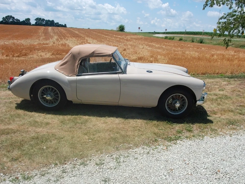 1960 MG MGA - Image 8 of 21