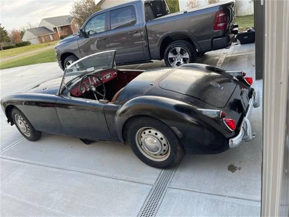 1960 MG MGB - Image 10 of 16