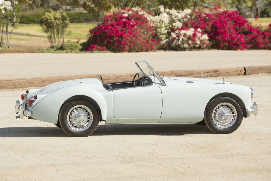 1960 MG MGA 1600 - Image 2 of 31