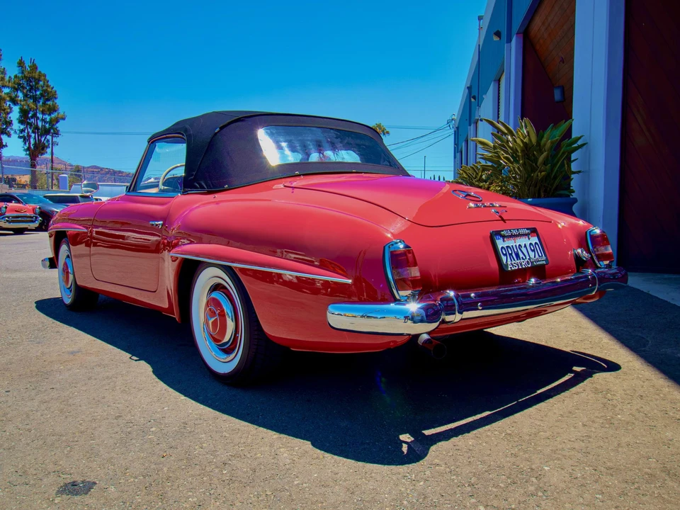 1960 Mercedes-Benz 190 SL - Image 7 of 31