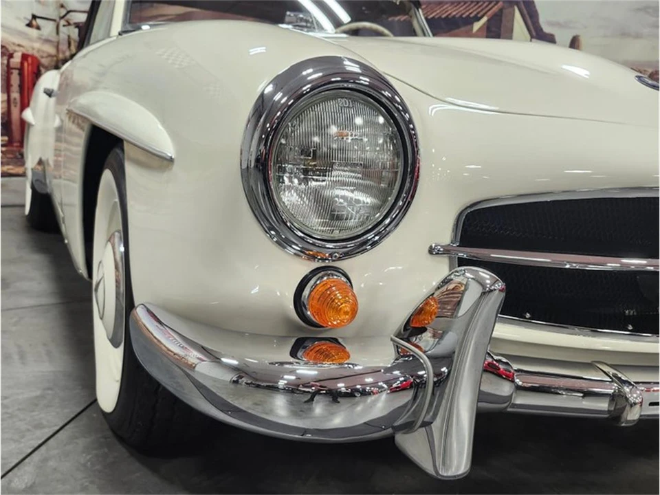 1960 Mercedes-Benz 190 SL - Image 13 of 31
