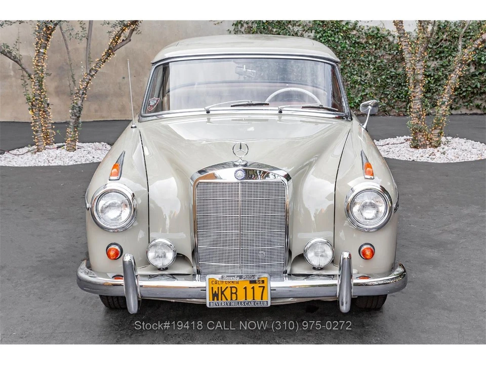 1960 Mercedes-Benz W128 - Image 2 of 31
