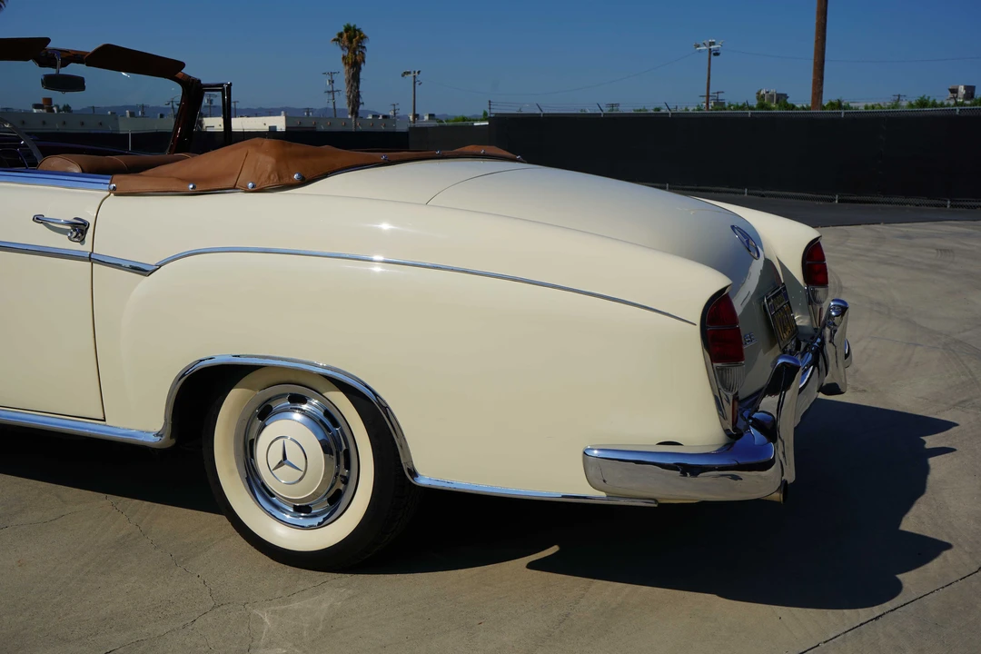 1960 Mercedes-Benz W128 - Image 15 of 31