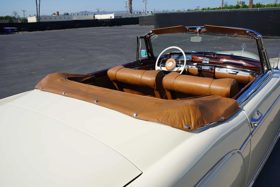 1960 Mercedes-Benz W128 - Image 23 of 31