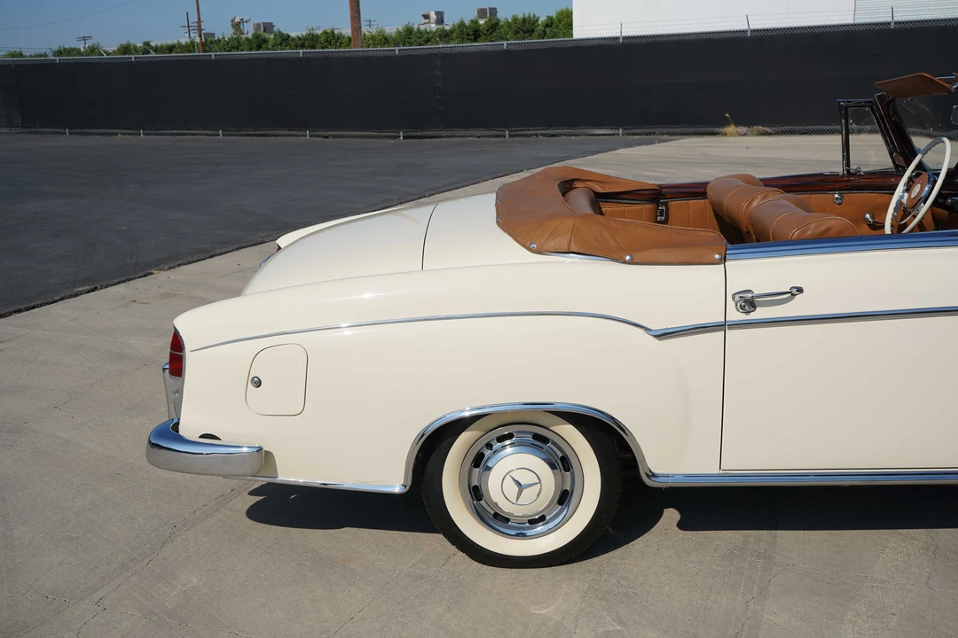 1960 Mercedes-Benz W128 - Image 25 of 31