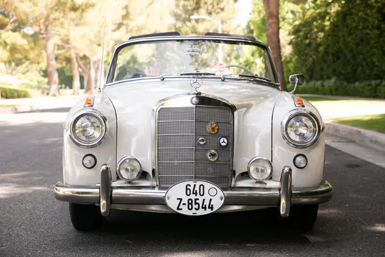 1960 Mercedes-Benz W128 - Image 3 of 31