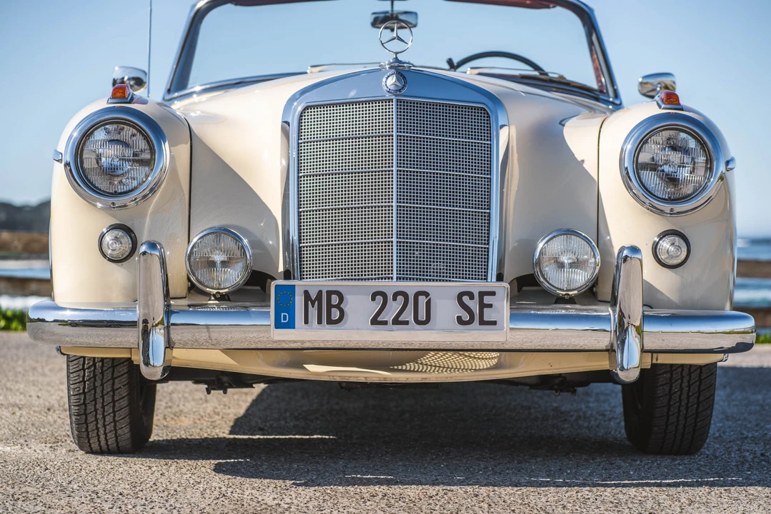 1960 Mercedes-Benz W128 - Image 12 of 31