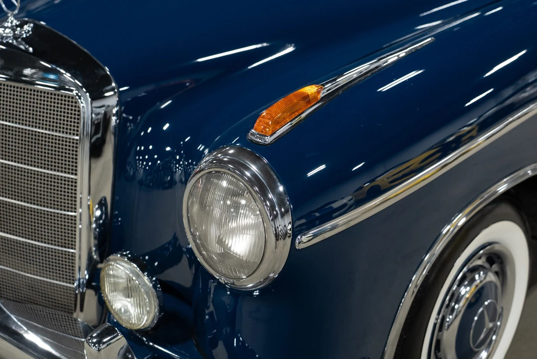 1960 Mercedes-Benz W128 - Image 18 of 31