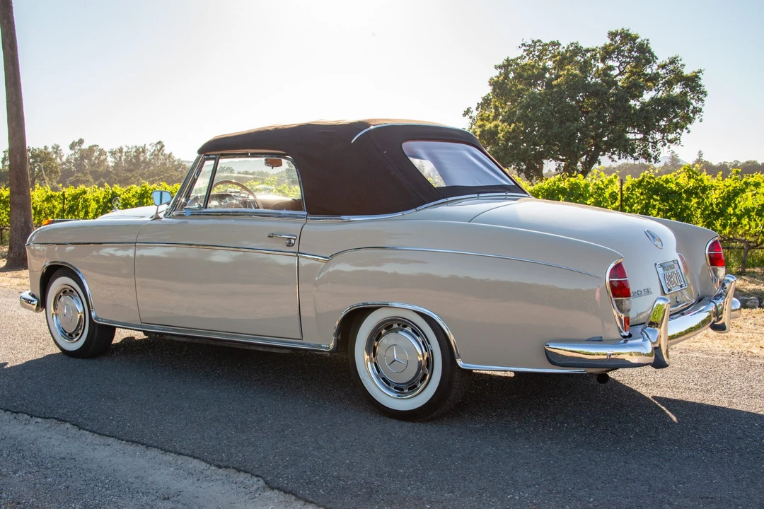 1960 Mercedes-Benz W128 - Image 14 of 31