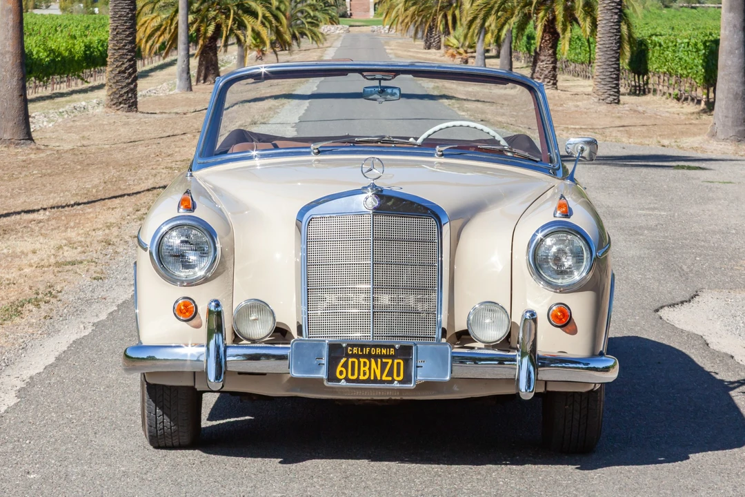 1960 Mercedes-Benz W128 - Image 2 of 31