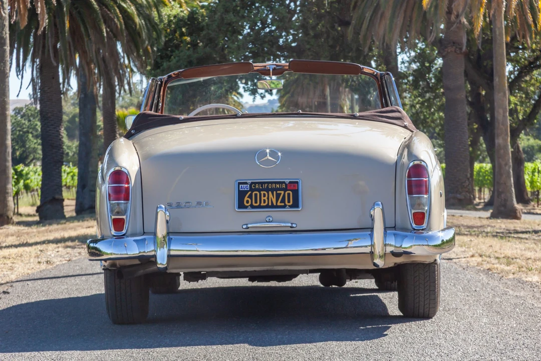 1960 Mercedes-Benz W128 - Image 6 of 31