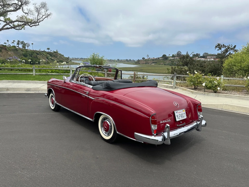 1960 Mercedes-Benz W128 - Image 5 of 31