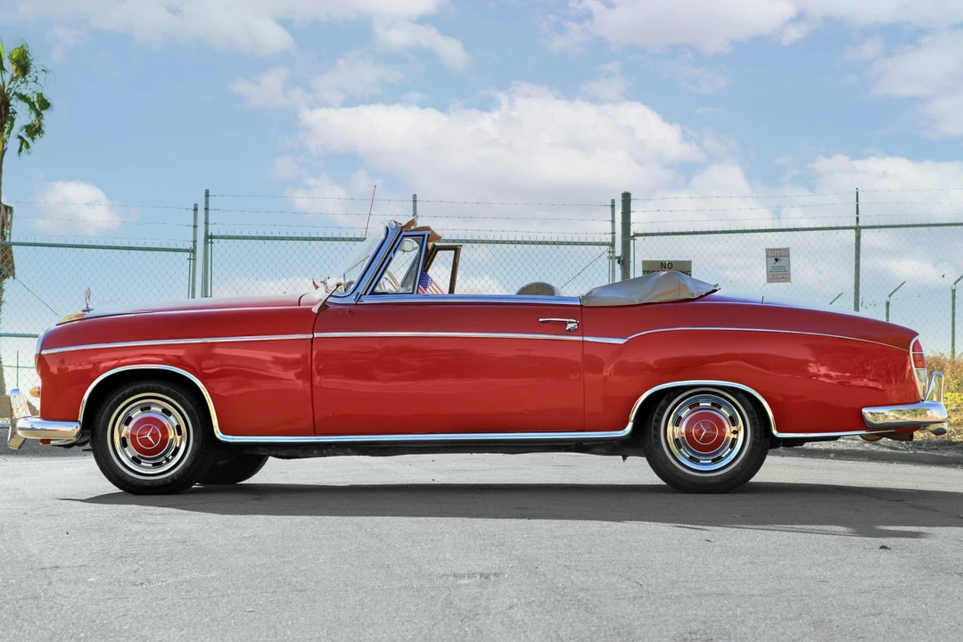 1960 Mercedes-Benz W128 - Image 3 of 31