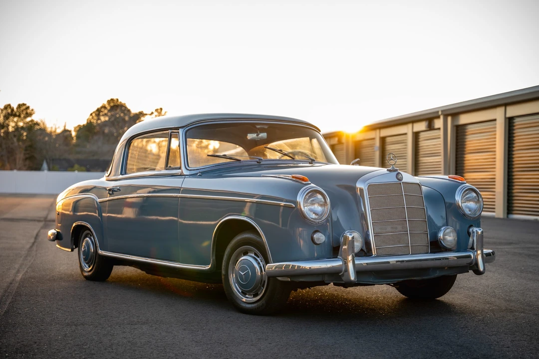 1960 Mercedes-Benz W128 - Image 2 of 31