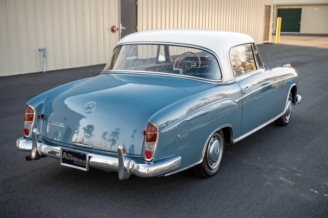 1960 Mercedes-Benz W128 - Image 8 of 31