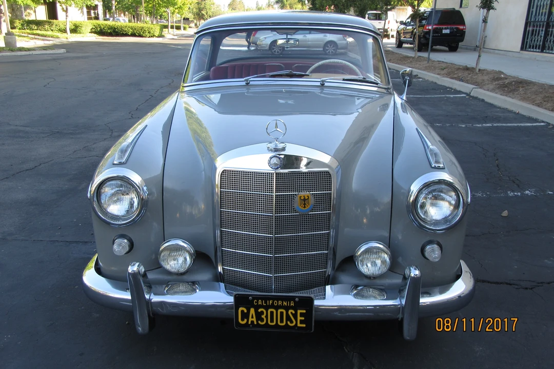 1960 Mercedes-Benz W128 - Image 2 of 31
