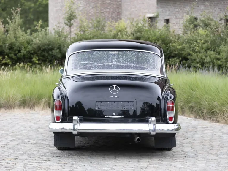 1960 Mercedes-Benz W186 & W189 Adenauer - Image 9 of 31