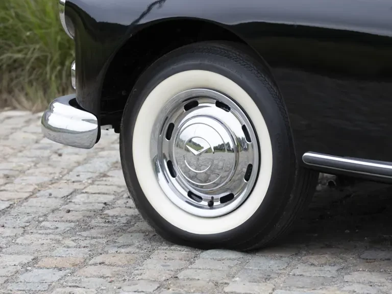 1960 Mercedes-Benz W186 & W189 Adenauer - Image 27 of 31