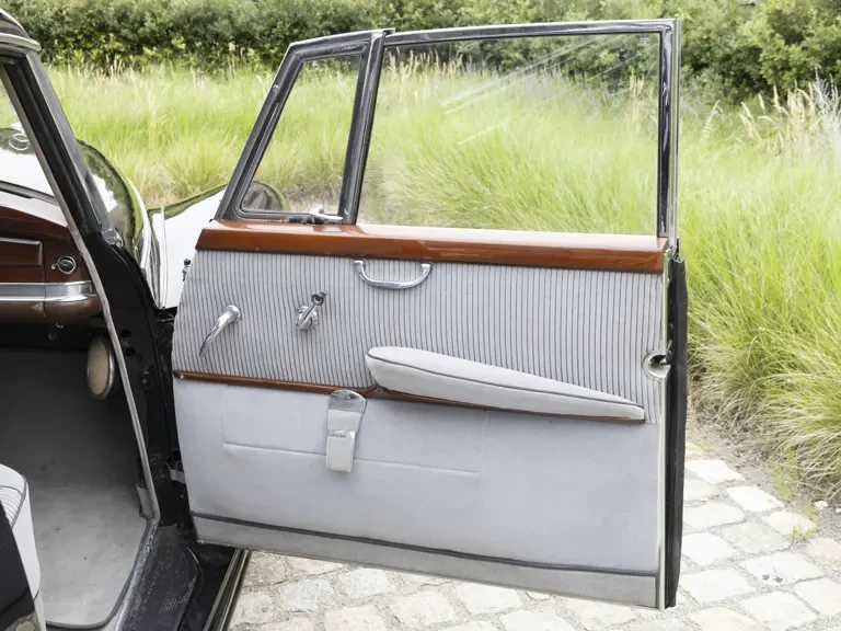 1960 Mercedes-Benz W186 & W189 Adenauer - Image 19 of 31