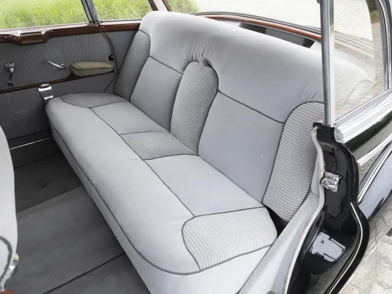 1960 Mercedes-Benz W186 & W189 Adenauer - Image 17 of 31
