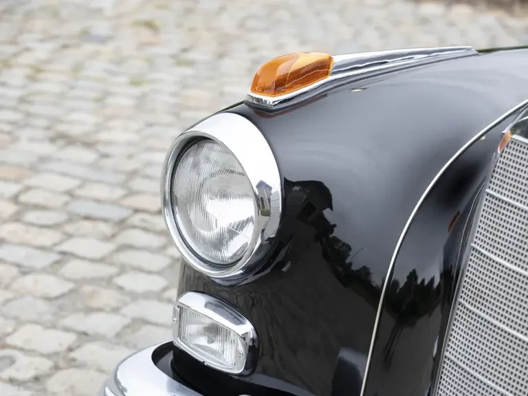 1960 Mercedes-Benz W186 & W189 Adenauer - Image 22 of 31