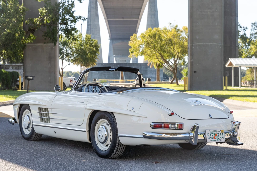 1960 Mercedes-Benz 300SL Roadster - Image 10 of 31