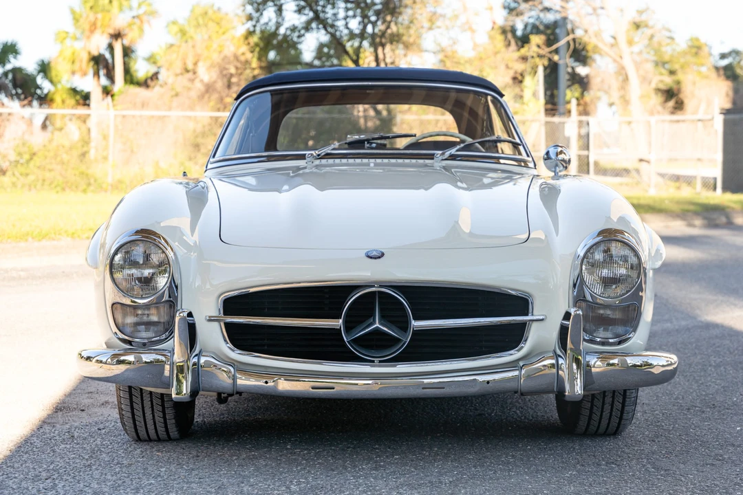 1960 Mercedes-Benz 300SL Roadster - Image 13 of 31