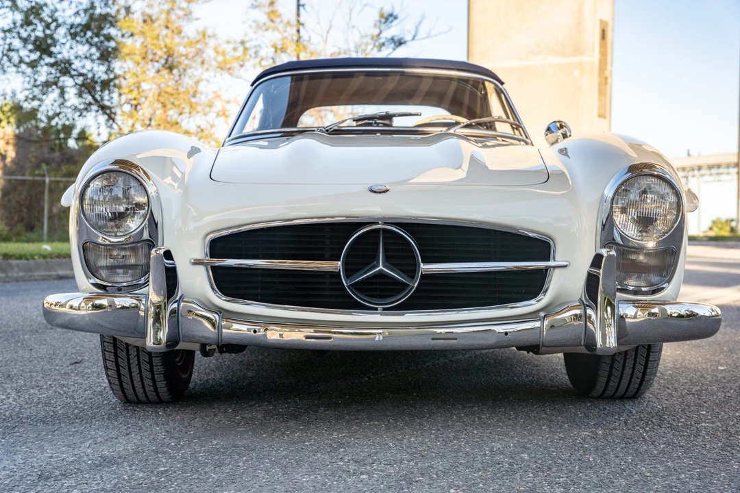 1960 Mercedes-Benz 300SL Roadster - Image 14 of 31