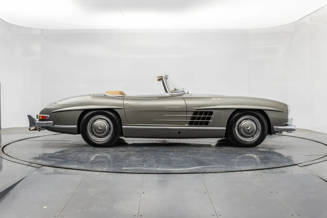 1960 Mercedes-Benz 300SL Roadster - Image 4 of 31