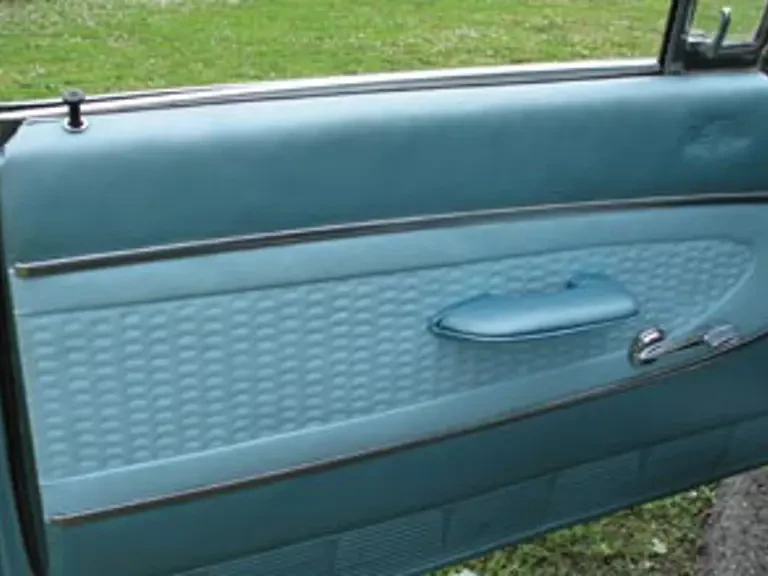 1960 Cord 810 & 812 - Image 3 of 12