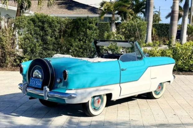 1960 Nash Metropolitan - Image 2 of 8