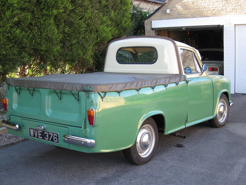 1960 Morris - Image 2 of 17