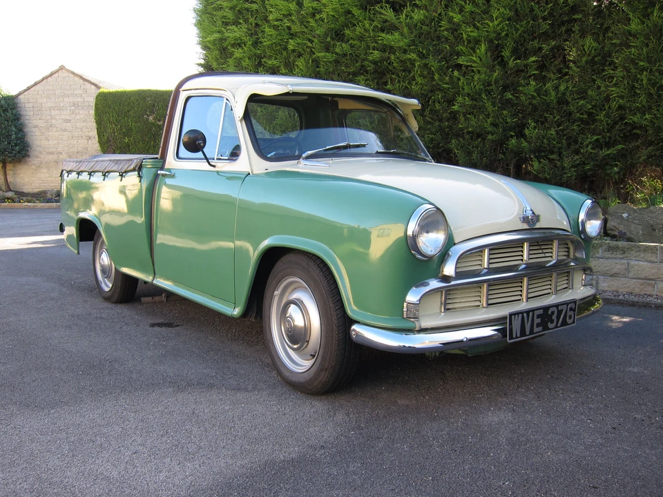 1960 Morris - Image 4 of 17