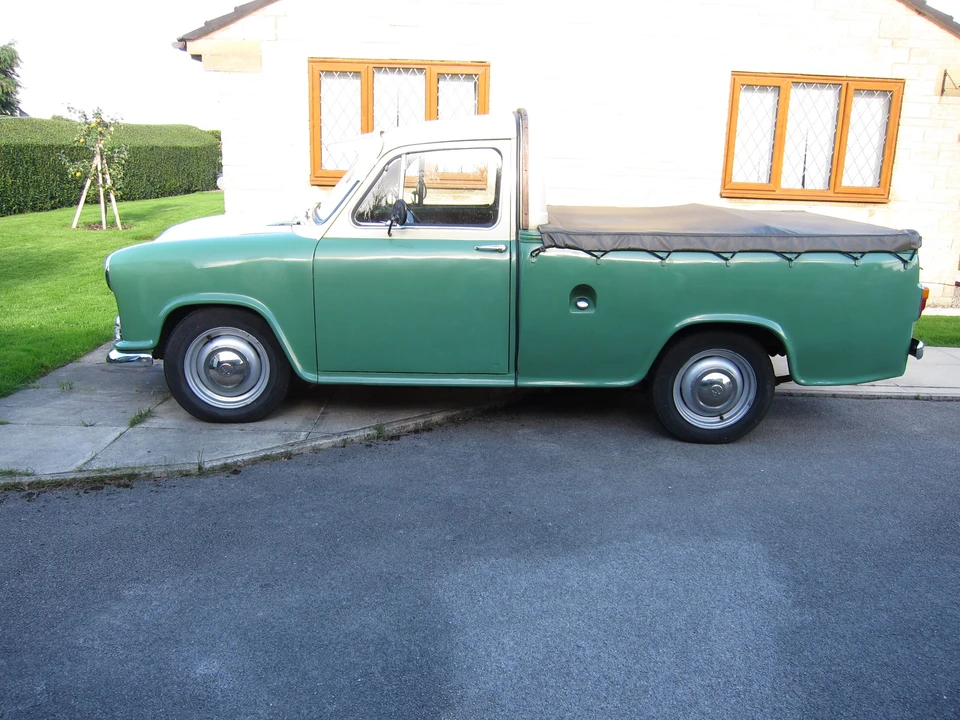 1960 Morris - Image 12 of 17