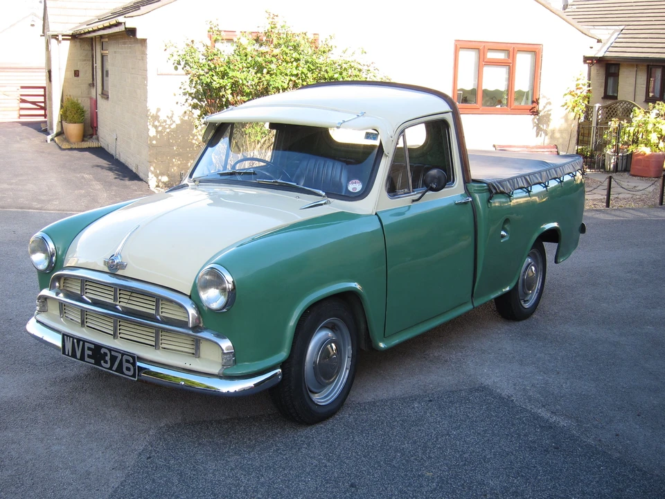 1960 Morris - Image 17 of 17