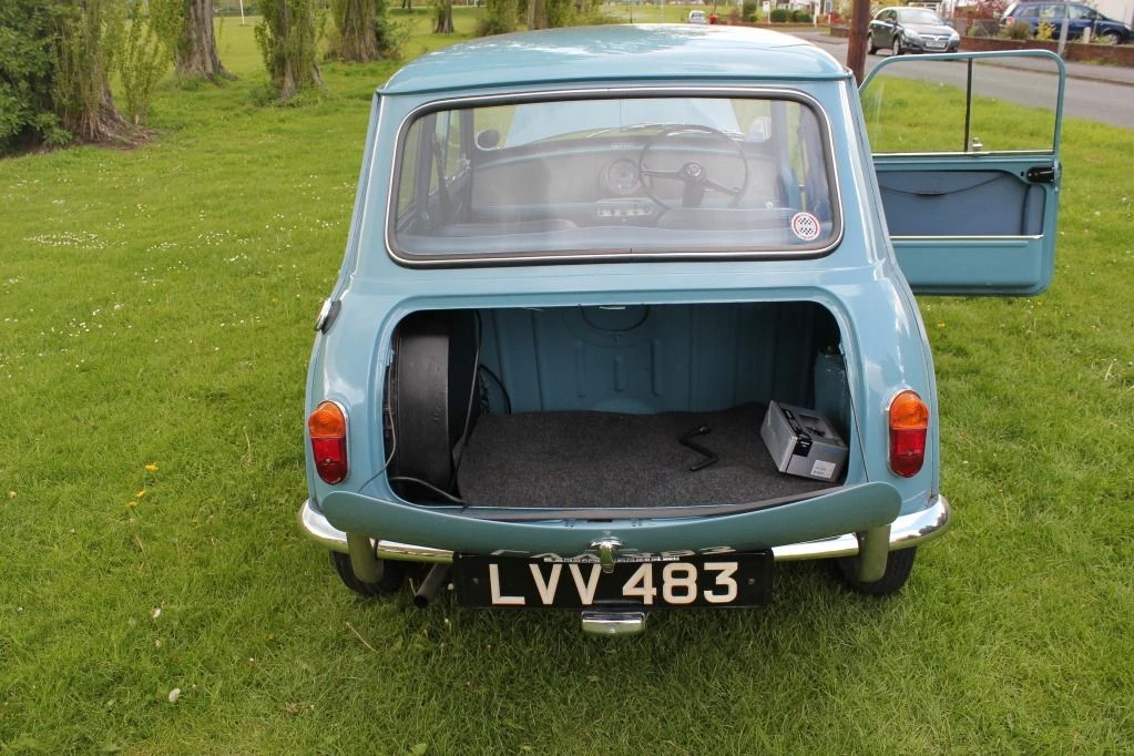 1960 Morris Minor - Image 3 of 10