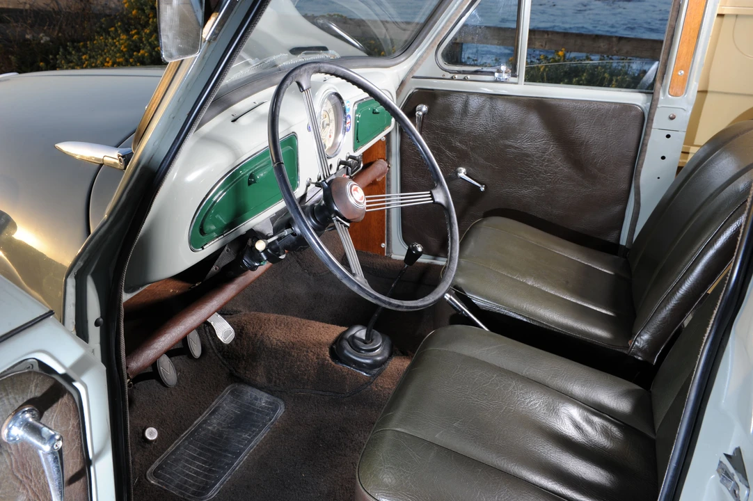 1960 Morris Minor - Image 15 of 16