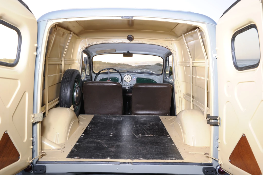 1960 Morris Minor - Image 13 of 16
