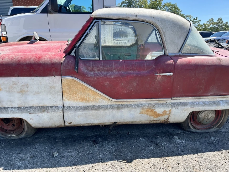 1960 Nash Metropolitan - Image 5 of 31
