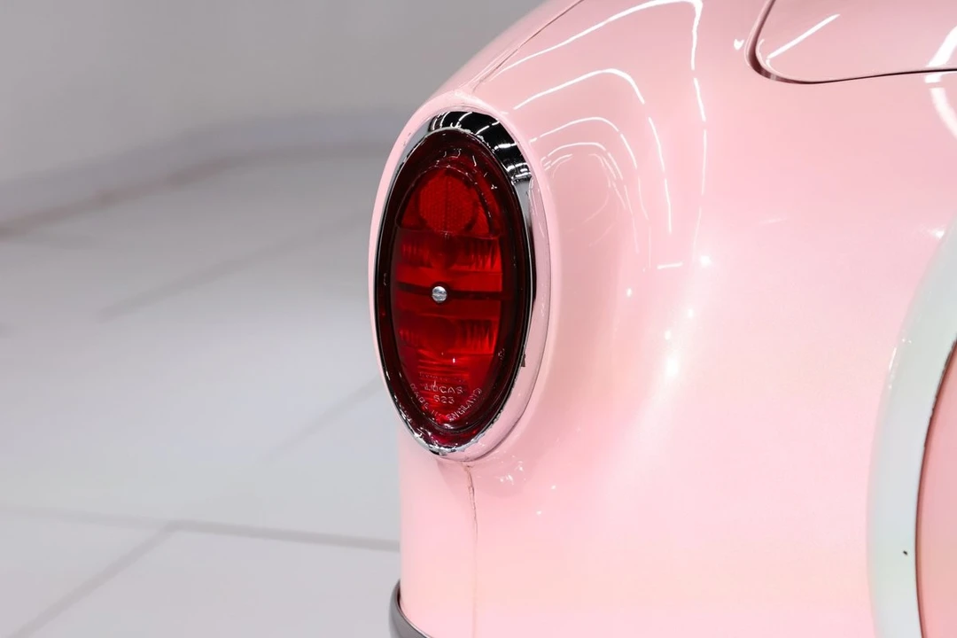 1960 Nash Metropolitan - Image 29 of 31