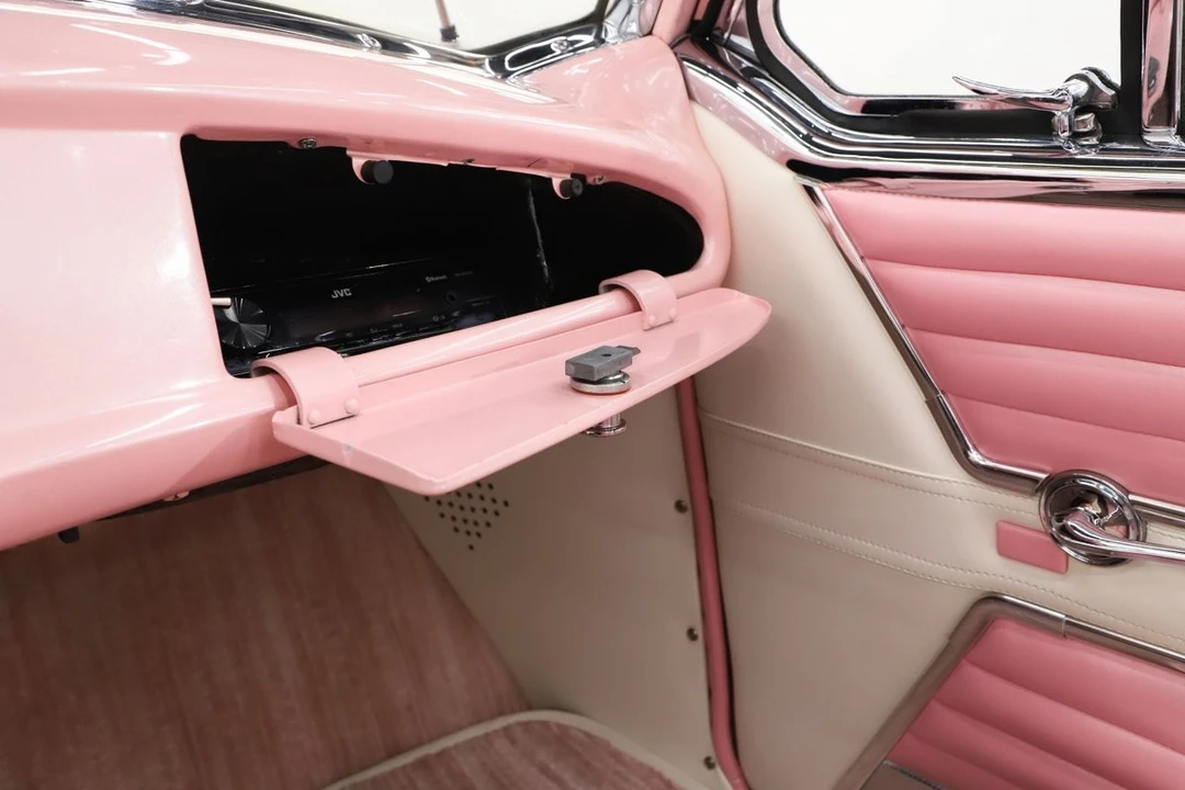 1960 Nash Metropolitan - Image 27 of 31