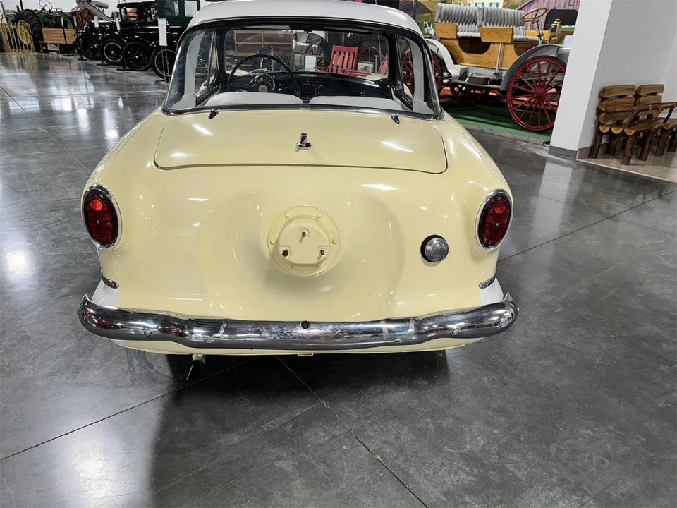 1960 Nash Metropolitan - Image 9 of 30